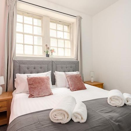 2 Bedroom Royal Mile Apartment Эдинбург Экстерьер фото